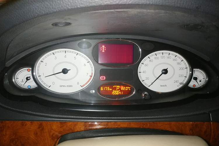 Used Roewe 750 2007 2.5L Luxury Edition AT Instrument Cluster