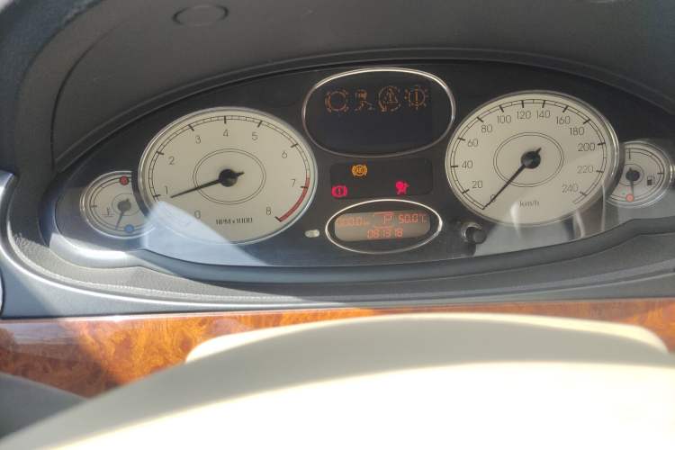 Used Roewe 750 2007 2.5L Regal AT Odometer Close Up