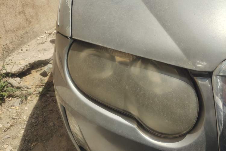 Used Roewe 750 2007 2.5L Regal AT Right Front Headlight