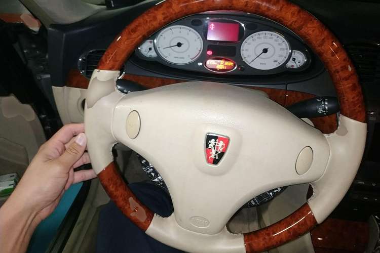 Used Roewe 750 2007 2.5L Luxury Edition AT Steering Wheel