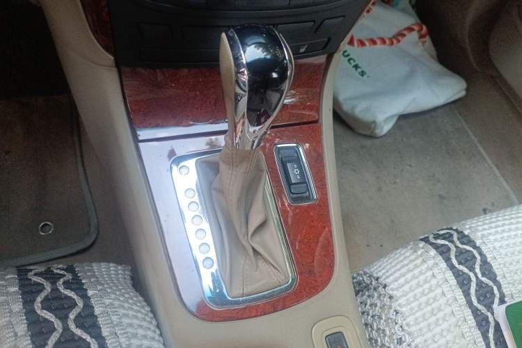 Used Roewe 750 2008 750S 1.8T Xunya Edition AT Gear Lever