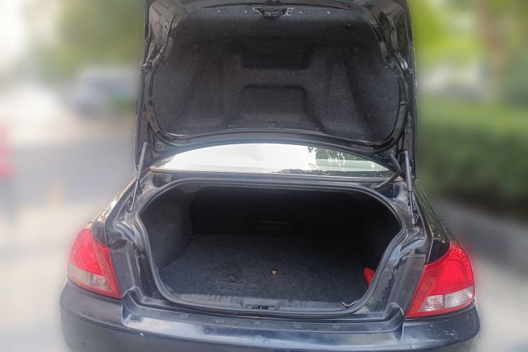 Used Roewe 750 2008 750S 1.8T Xunya Edition AT Trunk