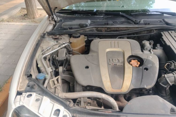 Used Roewe 750 2008 750D 1.8T Business Edition Automatic Engine Bay Right