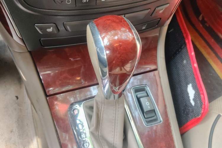 Used Roewe 750 2008 750D 1.8T Business Edition Automatic Gear Lever