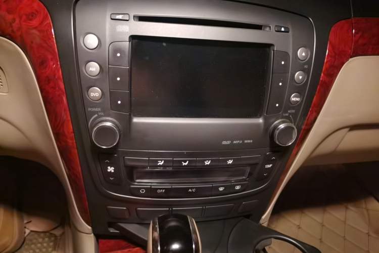 Used Roewe 750 2009 1.8T 750S Xunya Edition AT Audio And AC Panel
