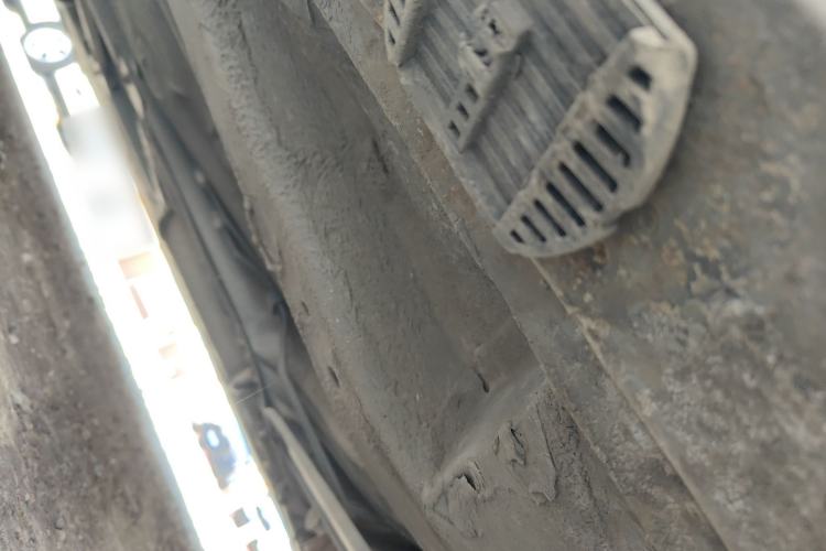 Used Roewe 750 2009 1.8T 750D NAVI Shangya Edition AT Chassis Front Right