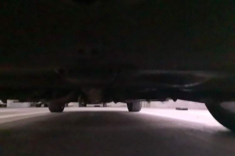 Used Roewe 750 2009 1.8T 750D NAVI Shangya Edition AT Chassis Front