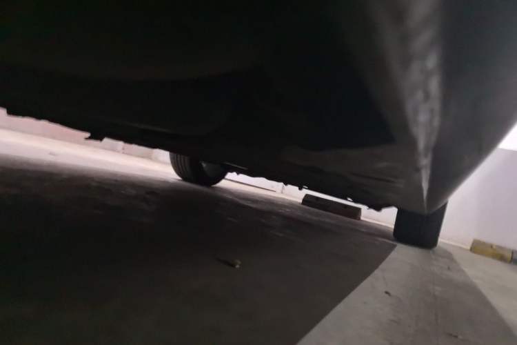 Used Roewe 750 2009 1.8T 750D NAVI Shangya Edition AT Chassis Rear Right