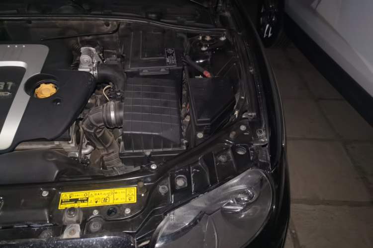 Used Roewe 750 2009 1.8T 750S Xunya Edition AT Engine Bay Left