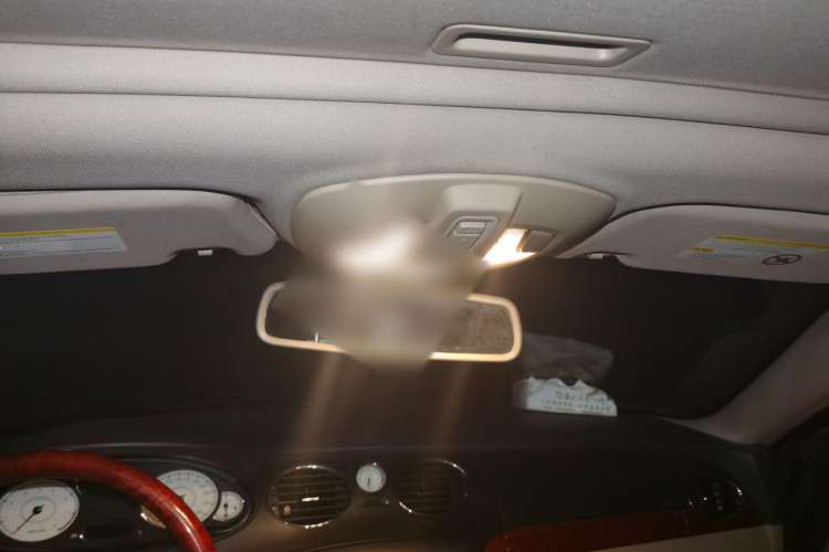 Used Roewe 750 2009 1.8T 750S Xunya Edition AT Headliner