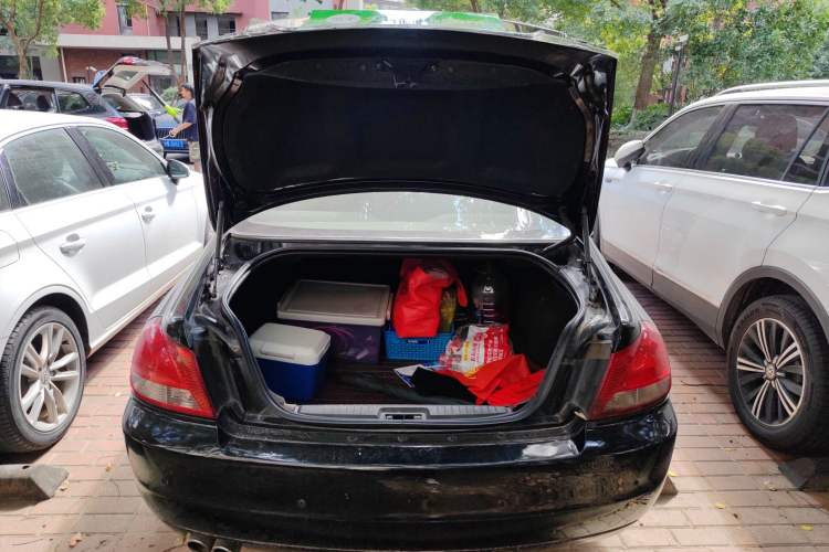 Used Roewe 750 2009 1.8T 750D NAVI Shangya Edition AT Trunk