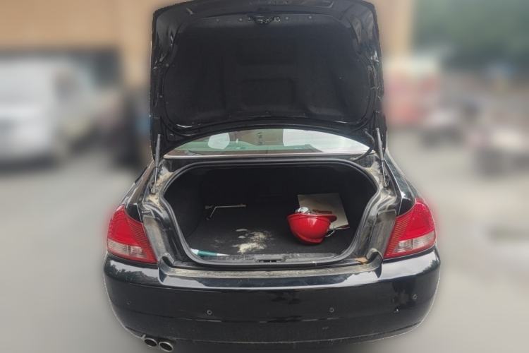 Used Roewe 750 2009 2.5L 750E NAVI Luxury Edition Trunk