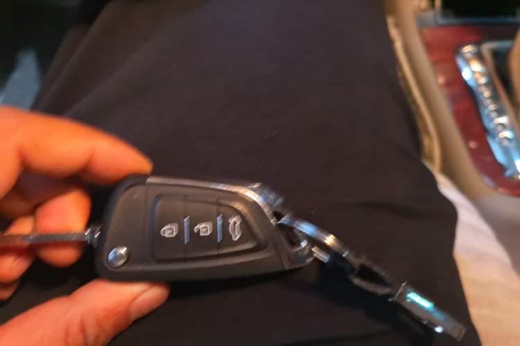 Used Roewe 750 2009 1.8T 750D NAVI Shangya Edition AT Vehicle Key