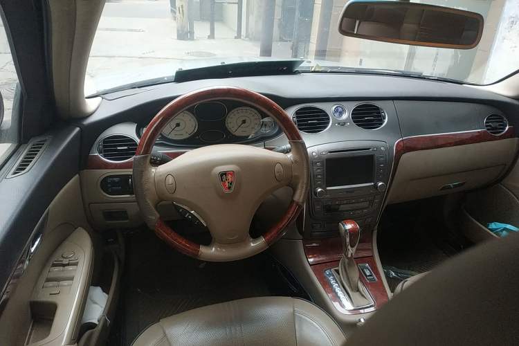 Used Roewe 750 2009 1.8T 750D NAVI Shangya Edition AT Steering Wheel