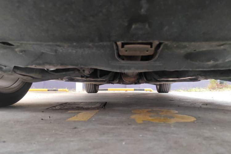 Used Roewe 750 2011 1.8T 750D NAVI Business Edition Automatic Transmission Chassis Front