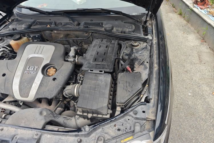 Used Roewe 750 2011 1.8T 750D NAVI Business Edition Automatic Transmission Engine Bay Left
