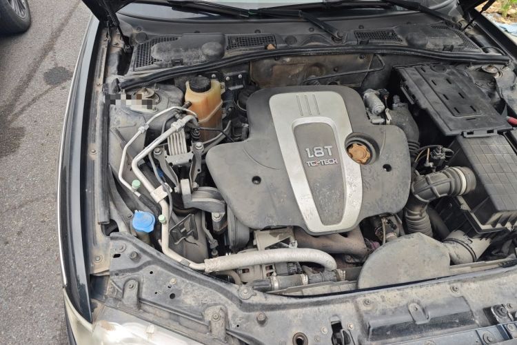 Used Roewe 750 2011 1.8T 750D NAVI Business Edition Automatic Transmission Engine Bay Right