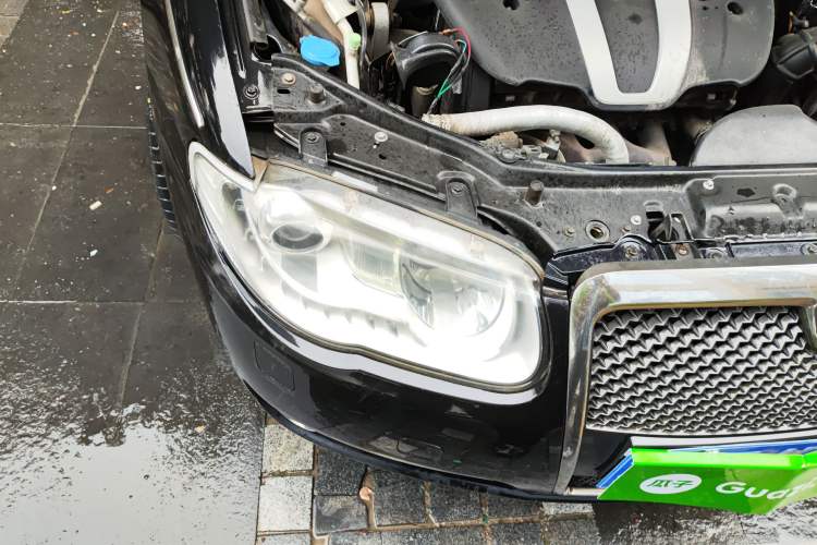 Used Roewe 750 2011 1.8T 750D NAVI Business Edition Automatic Transmission Right Front Headlight