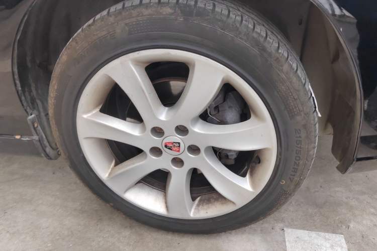 Used Roewe 750 2011 1.8T 750D NAVI Business Edition Automatic Transmission Right Front Wheel Hub