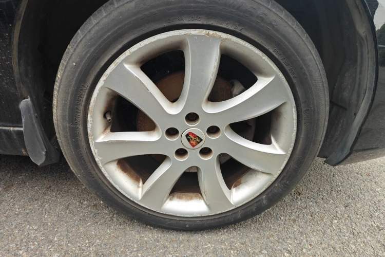 Used Roewe 750 2011 1.8T 750D NAVI Business Edition Automatic Transmission Right Front Wheel Hub