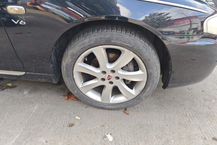 Used Roewe 750 2011 2.5L 750FL NAVI Haoya Edition Right Front Wheel Hub
