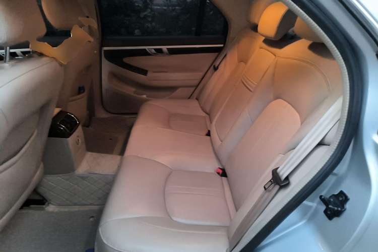 Used Roewe 750 2011 1.8T 750S Xunya Edition AT Left Rear Seat