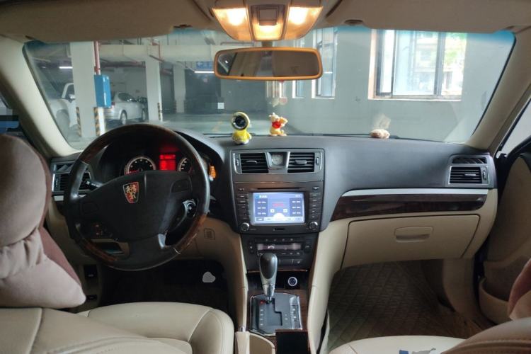 Used Roewe 750 2012 1.8T 750 HYBRID Hybrid Version AT Center Console