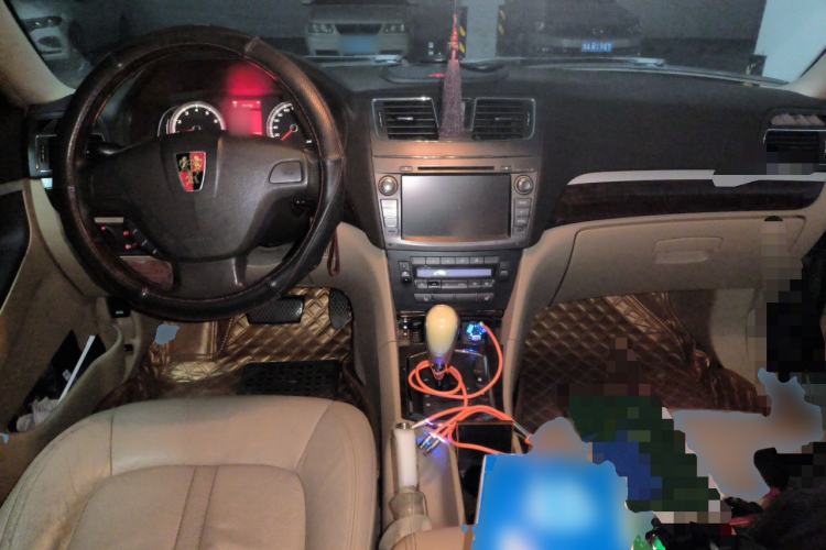 Used Roewe 750 2012 1.8T 750 HYBRID Hybrid Version AT Center Console