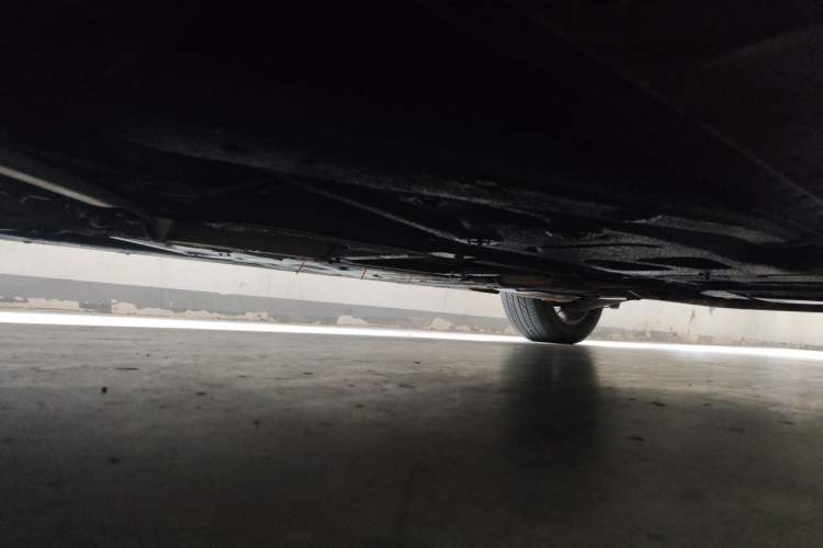 Used Roewe 750 2012 1.8T 750 HYBRID Hybrid Version AT Chassis Front Left