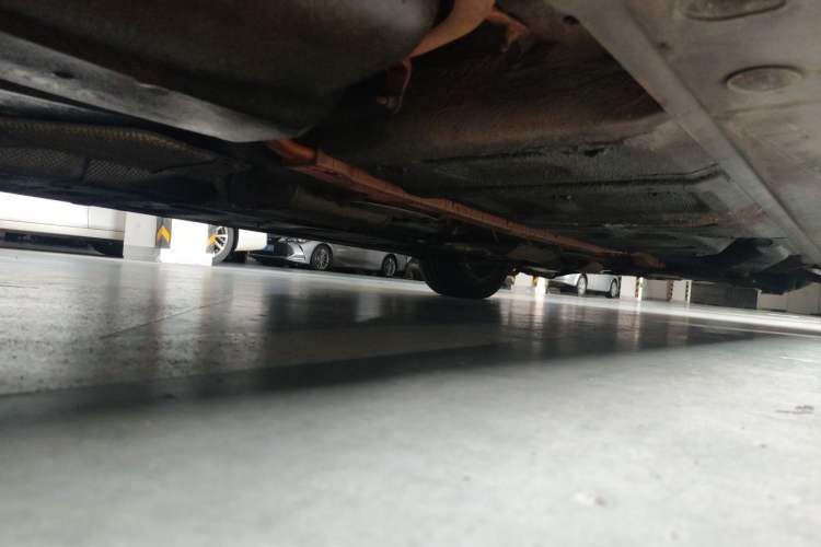 Used Roewe 750 2012 1.8T 750 HYBRID Hybrid Version AT Chassis Rear Right