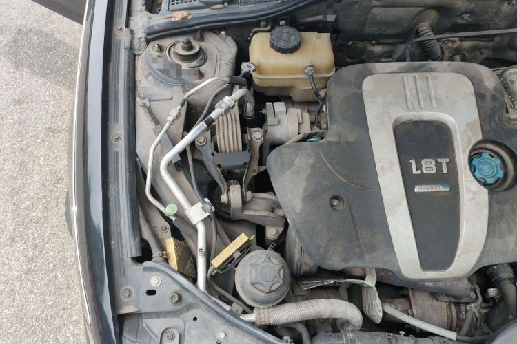 Used Roewe 750 2012 1.8T 750 HYBRID Hybrid Version AT Engine Bay Right