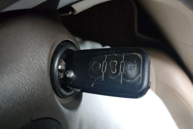 Used Roewe 750 2012 1.8T 750 HYBRID Hybrid Version AT Vehicle Key