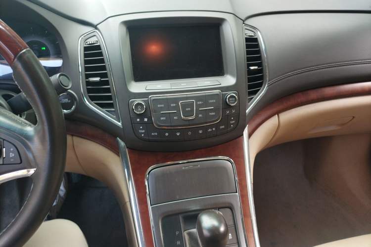 Used Roewe 950 2012 2.4L Luxury Edition Audio And AC Panel