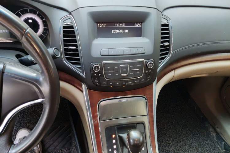 Used Roewe 950 2012 2.0L Comfort Edition Audio And AC Panel