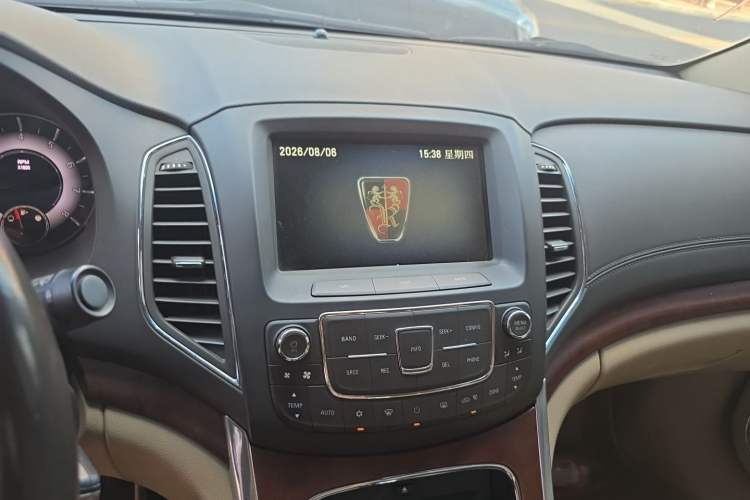 Used Roewe 950 2012 2.0L Elegant Edition Audio And AC Panel