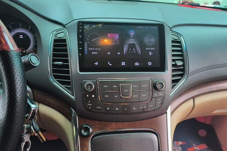 Used Roewe 950 2012 2.0L Comfort Edition Audio And AC Panel