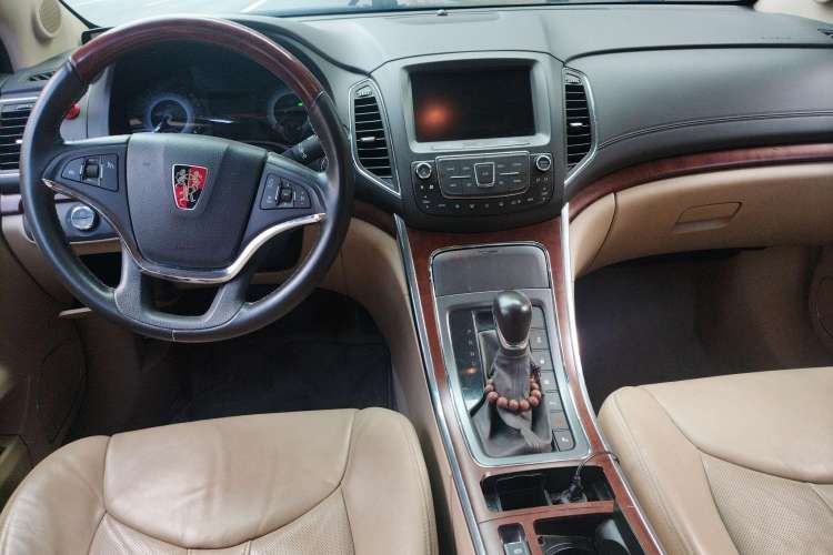 Used Roewe 950 2012 2.4L Luxury Edition Center Console