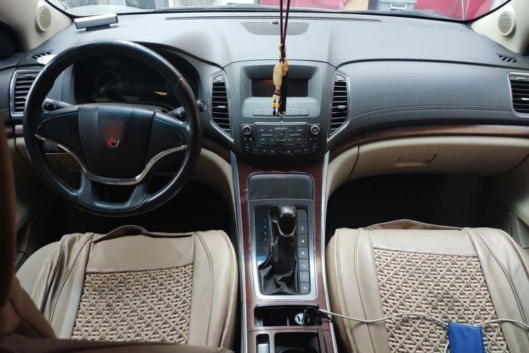 Used Roewe 950 2012 2.0L Comfort Edition Center Console