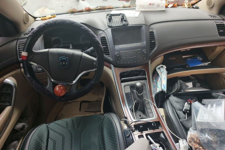 Used Roewe 950 2012 2.0L Comfort Edition Center Console