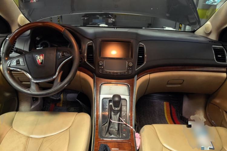 Used Roewe 950 2012 2.4L Luxury Edition Center Console