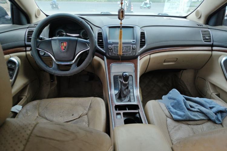 Used Roewe 950 2012 2.0L Comfort Edition Center Console