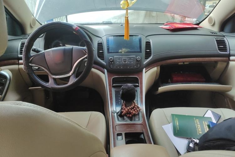 Used Roewe 950 2012 2.0L Comfort Edition Center Console