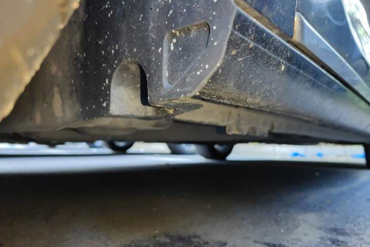 Used Roewe 950 2012 2.4L Luxury Executive Edition Chassis Front Left