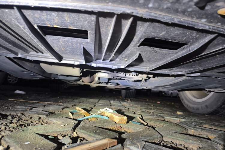 Used Roewe 950 2012 2.0L Comfort Edition Chassis Front