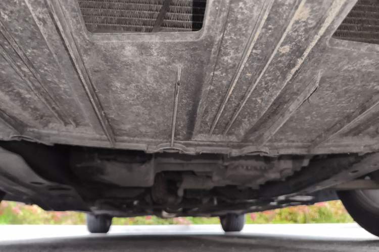 Used Roewe 950 2012 2.4L Luxury Edition Chassis Front