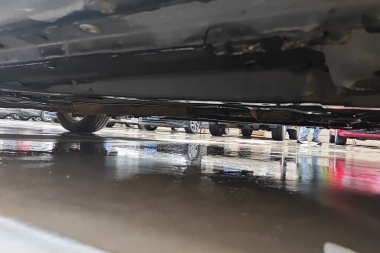Used Roewe 950 2012 2.4L Luxury Edition Chassis Front Right