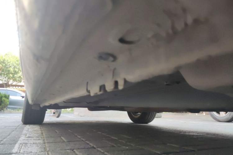 Used Roewe 950 2012 2.0L Comfort Edition Chassis Front Right