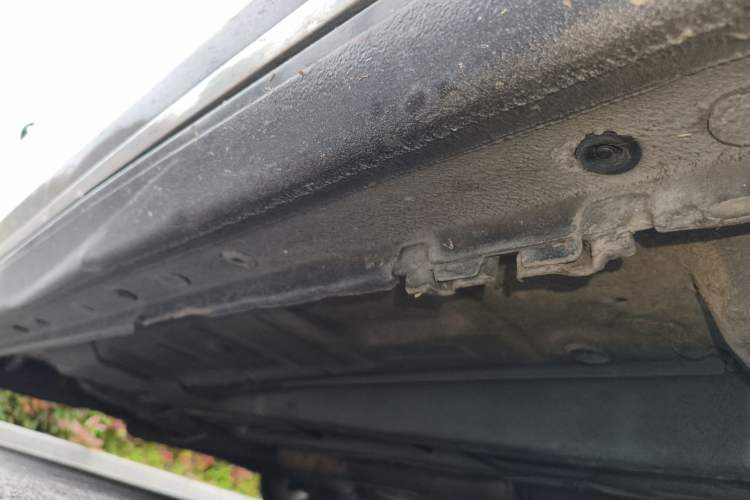 Used Roewe 950 2012 2.4L Luxury Edition Chassis Front Right