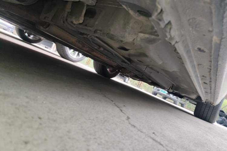 Used Roewe 950 2012 2.0L Comfort Edition Chassis Front Right