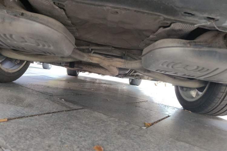 Used Roewe 950 2012 2.4L Luxury Executive Edition Chassis Rear
